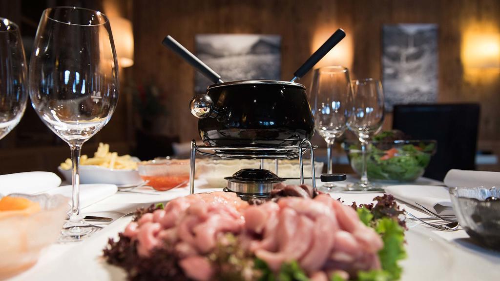 Hotel Des Alpes Superieur Gstaad Eksteriør bilde