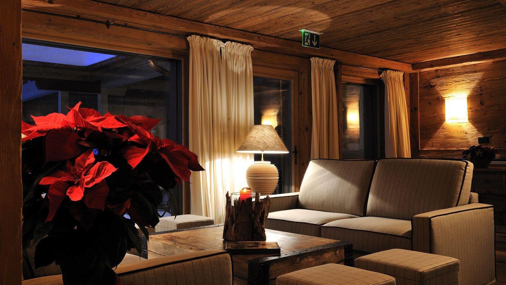 Hotel Des Alpes Superieur Gstaad Eksteriør bilde